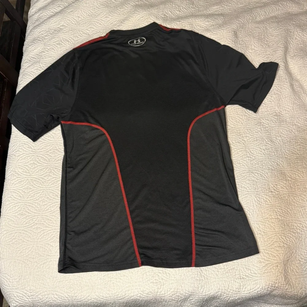 Under Armour Men's Medium Baseball Heatgear‎ Fitted Shirt